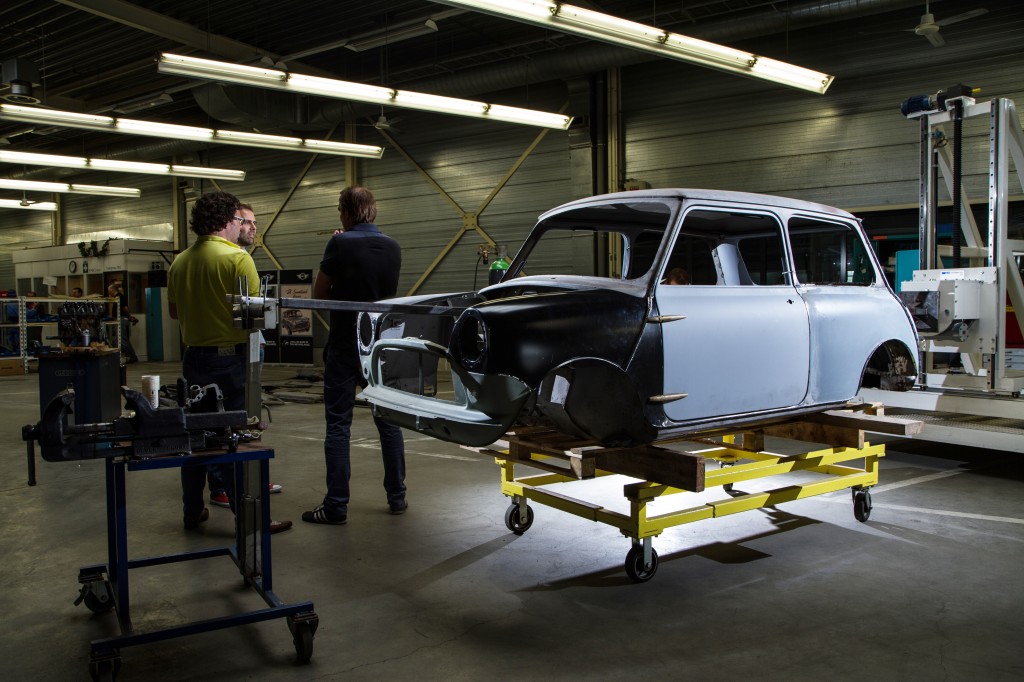 Mini reBorn - restauratie bij NedCar