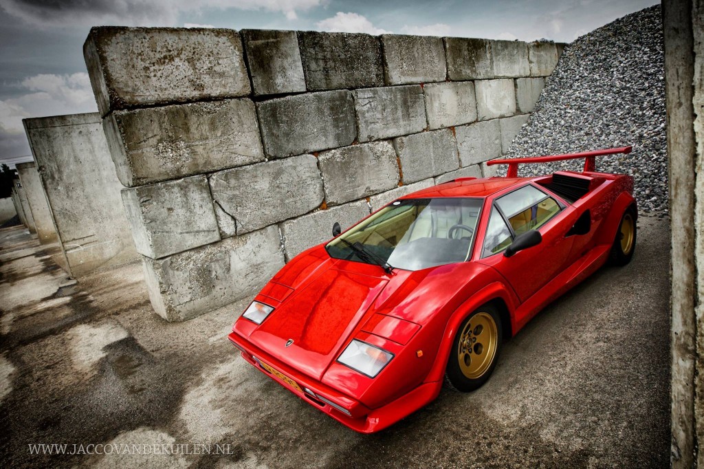 lamborghini_countach_5000_qv