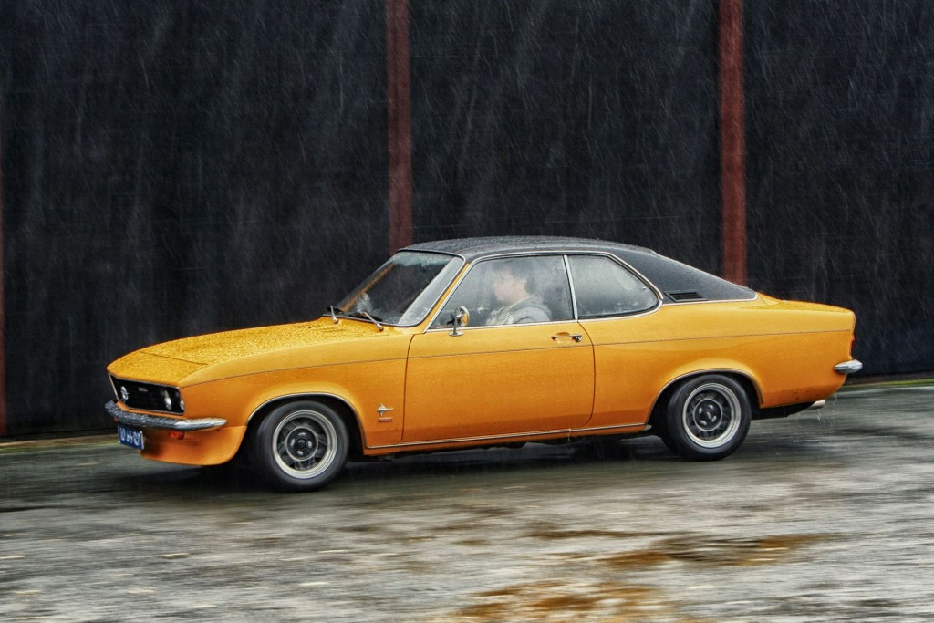 Opel Manta A - foto: Jacco van de Kuilen