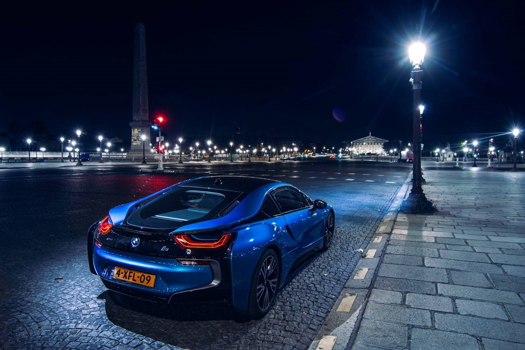 BMW i8 - foto Luuk van Kaathoven voor Playboy