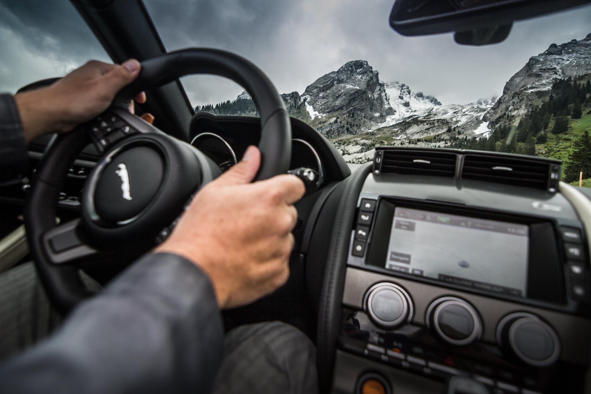 jaguar-f-type-alpen-foto-luuk-van-kaathoven